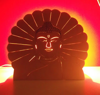 luminaires à la scie a chantourner lampe bouddha en bois